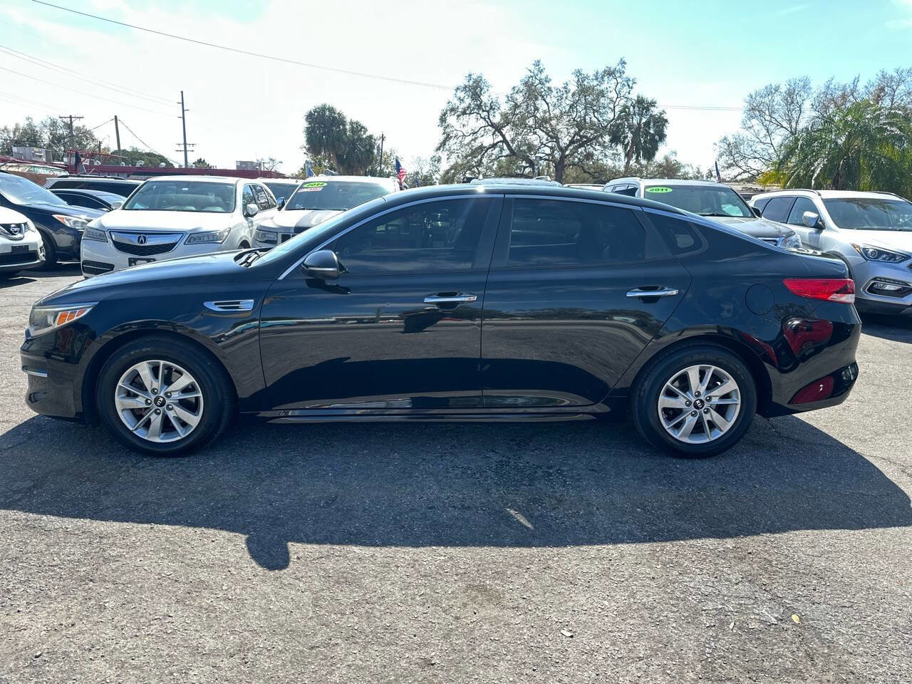 Used 2018 Kia Optima LX image 4