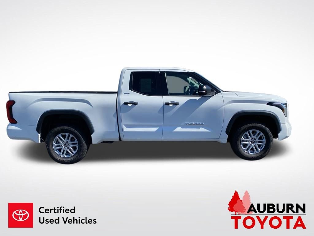 Used 2022 Toyota Tundra SR5 w/ SR5 Convenience Package AWD/4WD image 9