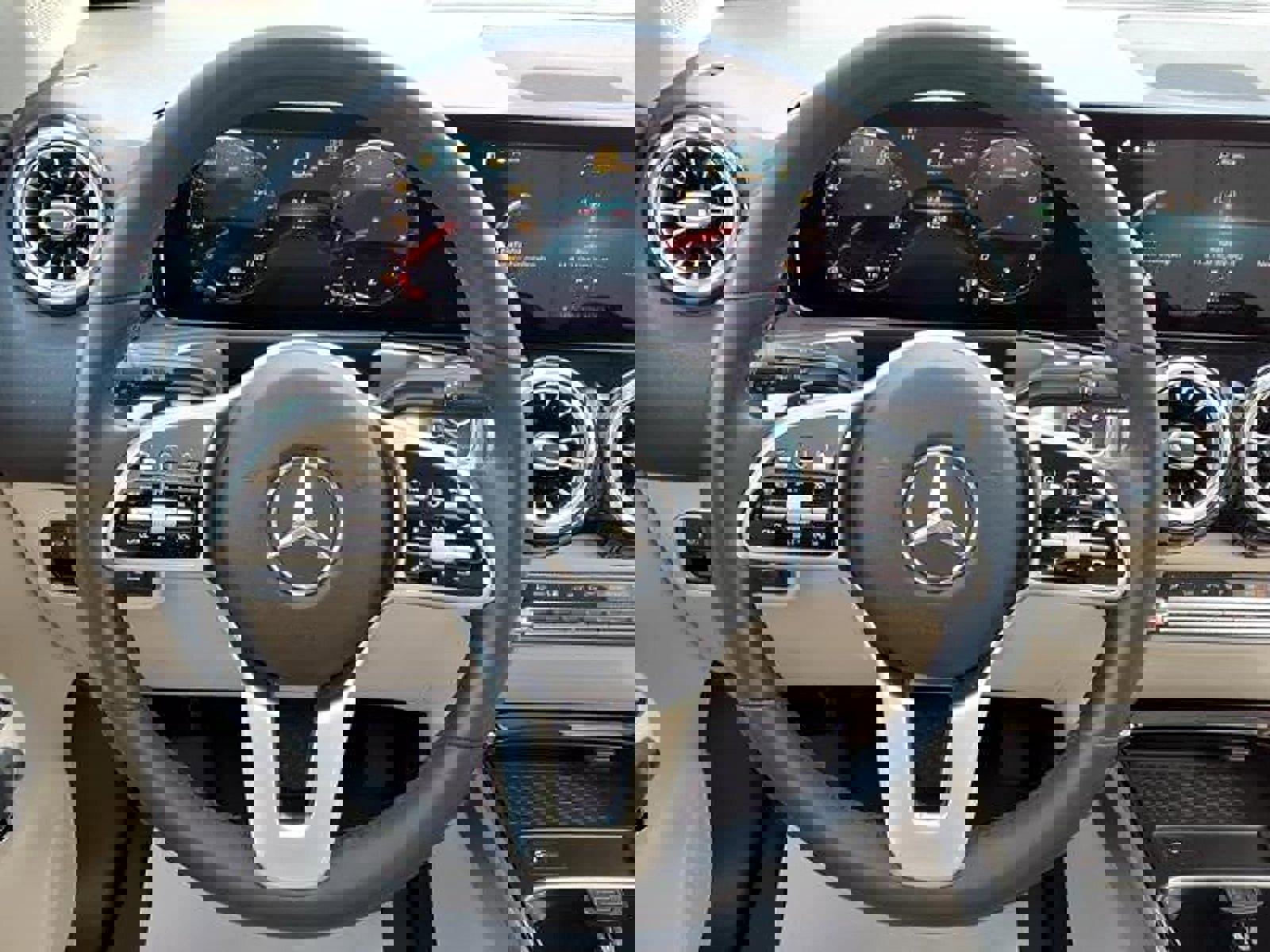 Used 2021 Mercedes-Benz GLB 250 image 21