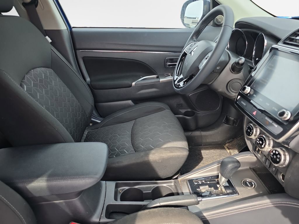 Used 2021 Mitsubishi Outlander Sport SE image 24