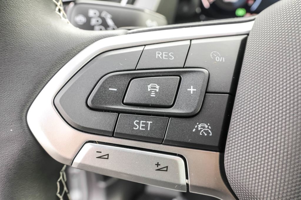 New 2026 Volkswagen Atlas Cross Sport SE AWD/4WD image 25