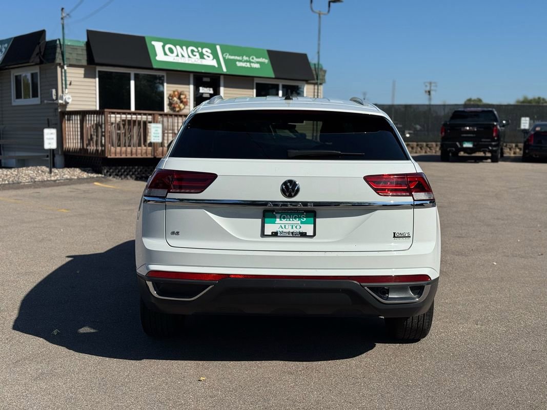 Used 2022 Volkswagen Atlas Cross Sport SE image 7