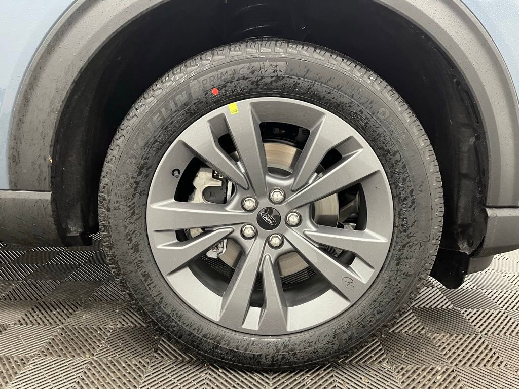New 2026 Ford Explorer Active w/ Active Comfort Package image 16