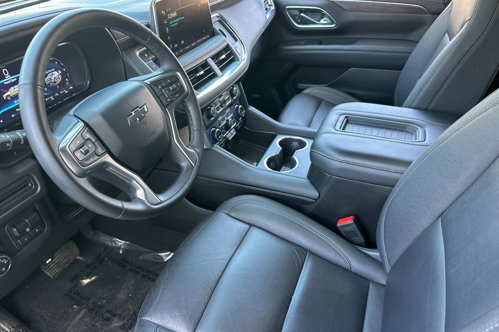 Used 2023 Chevrolet Tahoe Z71 w/ Z71 Off-Road Package AWD/4WD image 4
