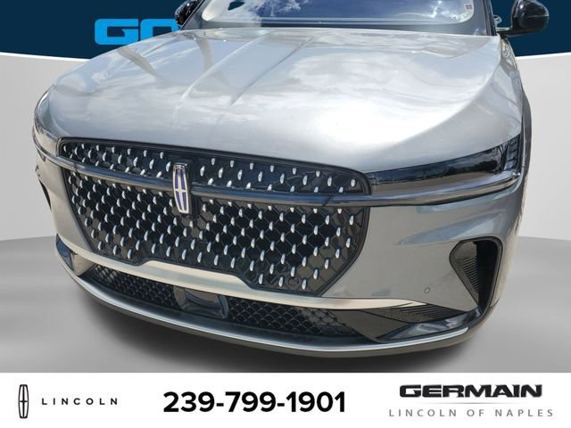 New 2025 Lincoln Nautilus Premier image 13