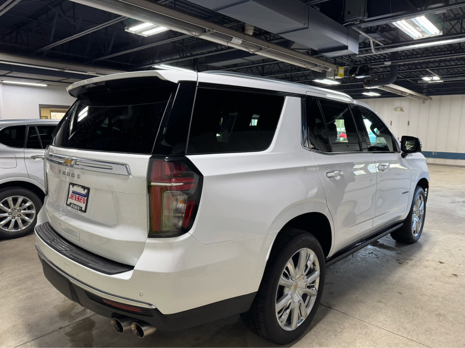 Certified 2024 Chevrolet Tahoe High Country w/ Premium Package image 4