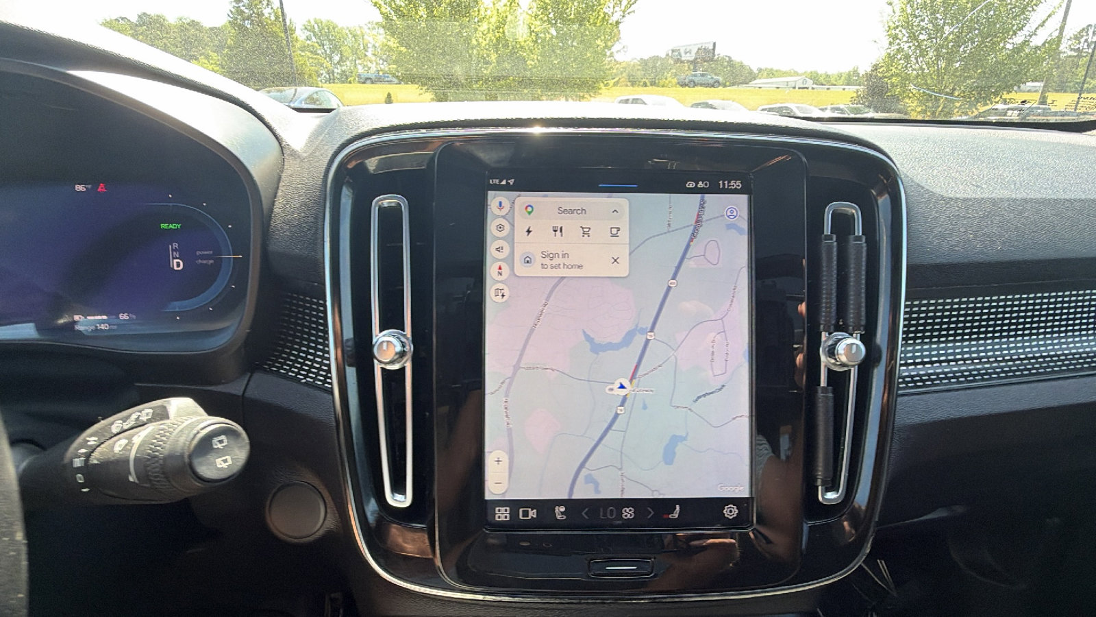 Used 2022 Volvo XC40 P8 Recharge Plus AWD/4WD image 31