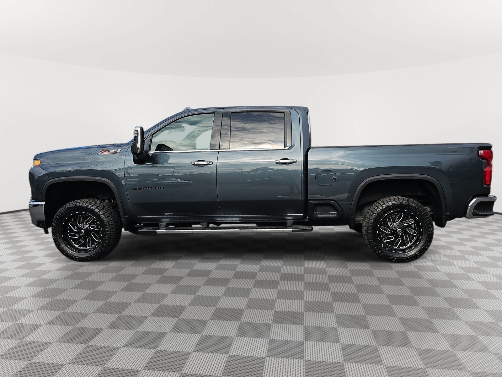 Used 2020 Chevrolet Silverado 2500 LTZ w/ LTZ Plus Package RWD image 8