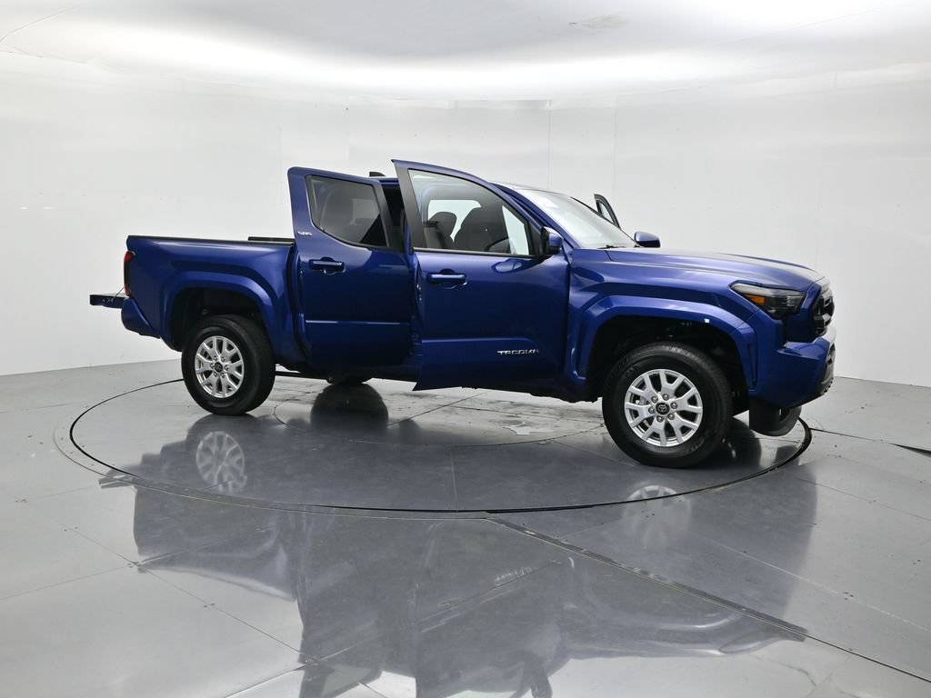 Used 2025 Toyota Tacoma SR5 RWD image 53