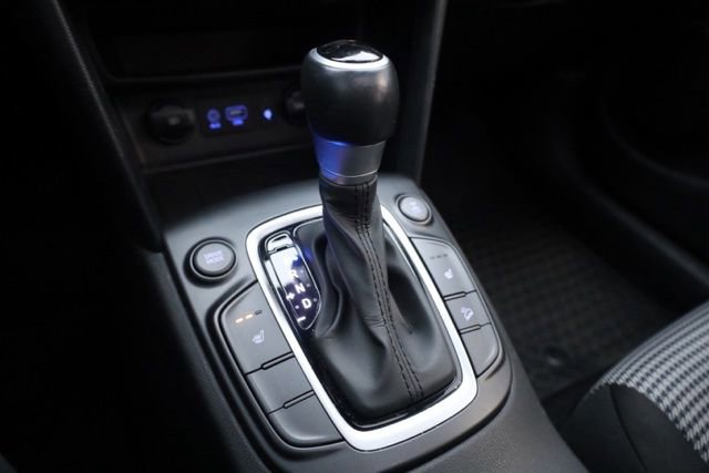 Used 2021 Hyundai Kona SEL Plus w/ Cargo Package image 9