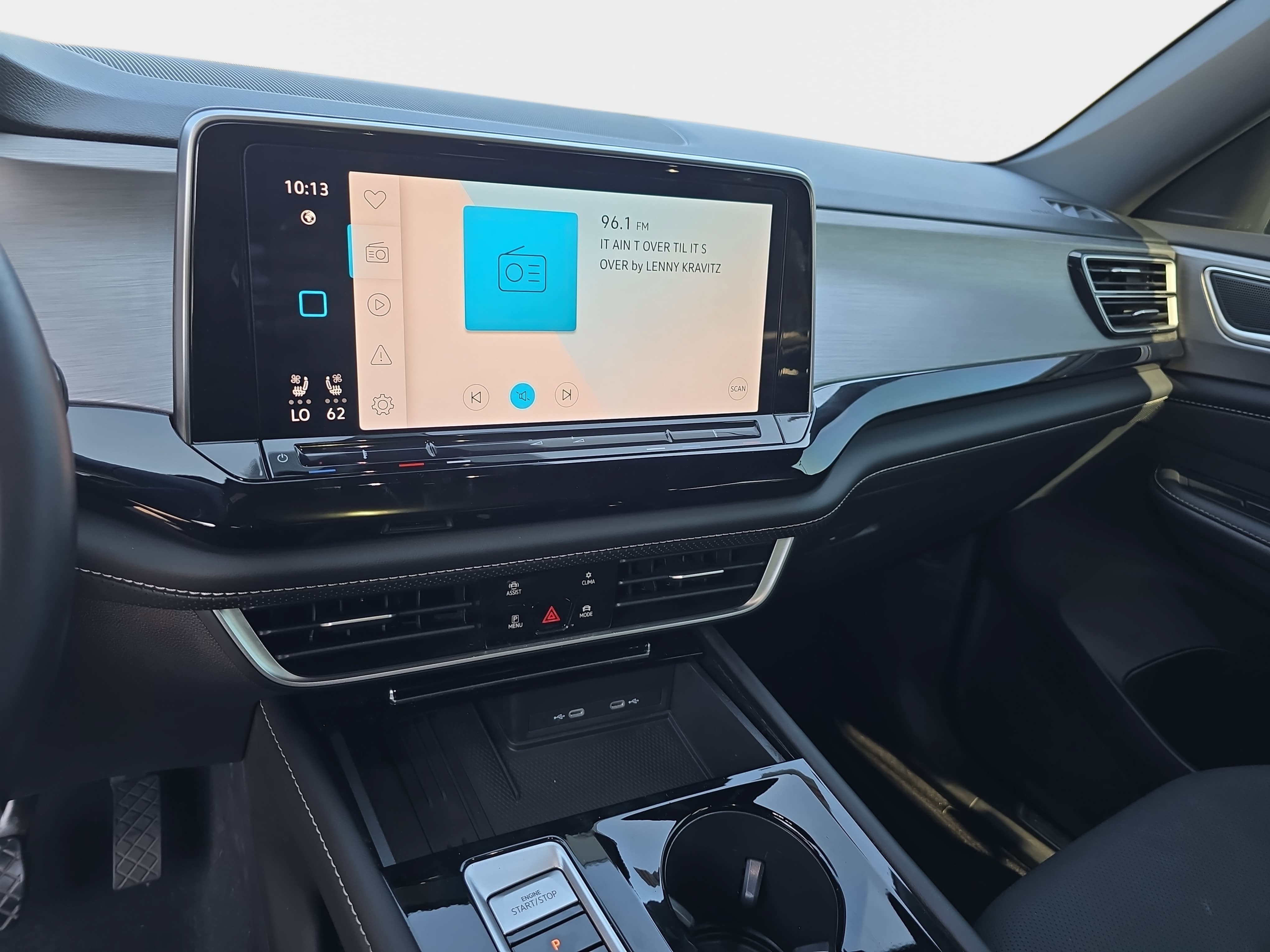 Used 2026 Volkswagen Atlas Cross Sport SE w/ Panoramic Sunroof Package FWD image 20