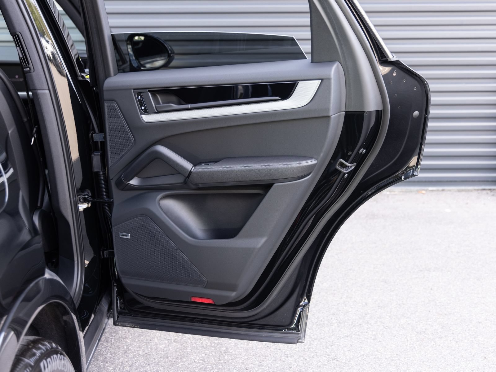 New 2026 Porsche Cayenne S AWD/4WD image 30