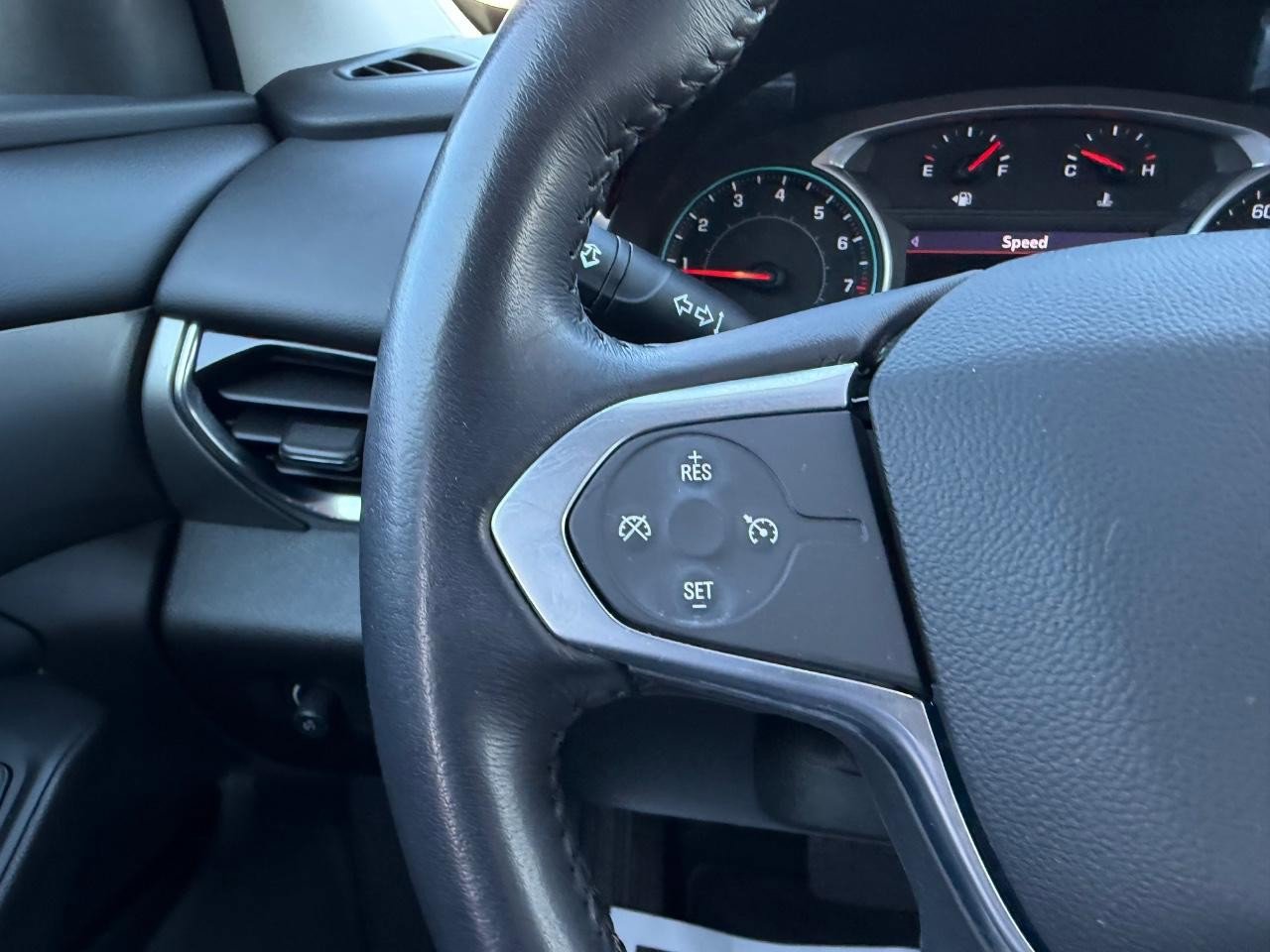 Used 2021 Chevrolet Traverse LT w/ LPO, Blackout Package image 15