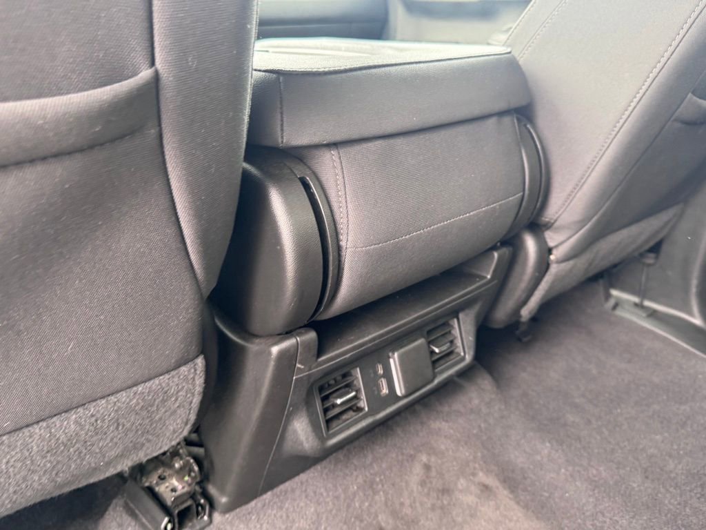 Used 2023 Chevrolet Silverado 1500 LT image 24