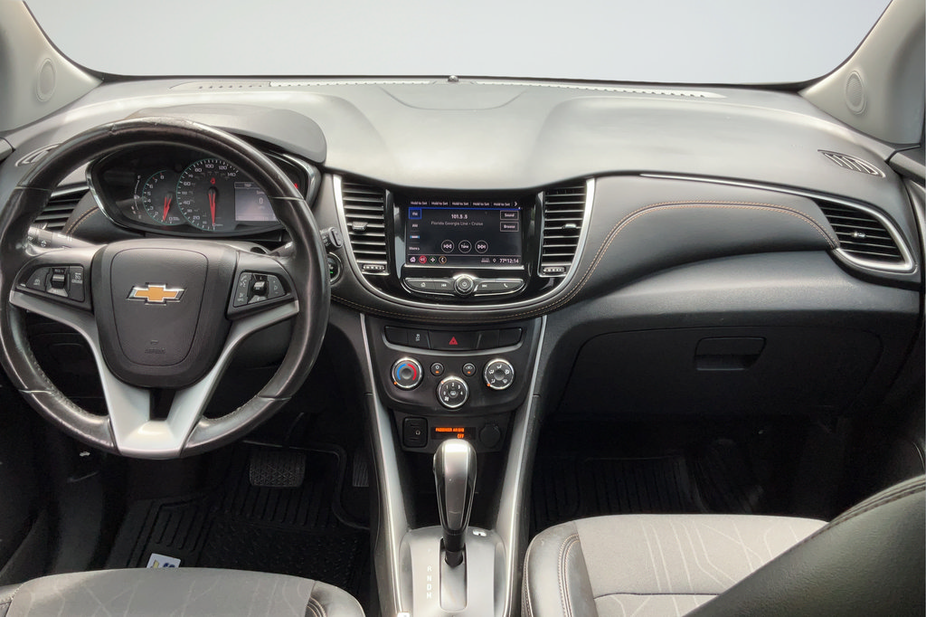 Certified 2022 Chevrolet Trax LT w/ Sport Edition FWD image 12