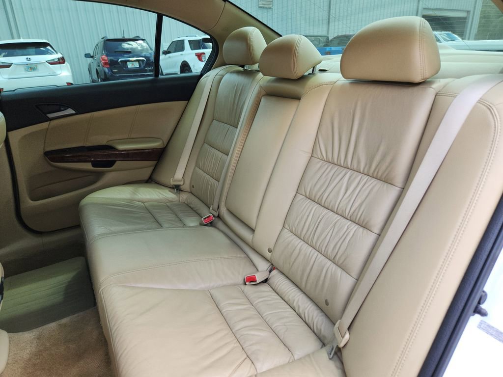 Used 2011 Honda Accord EX-L image 15