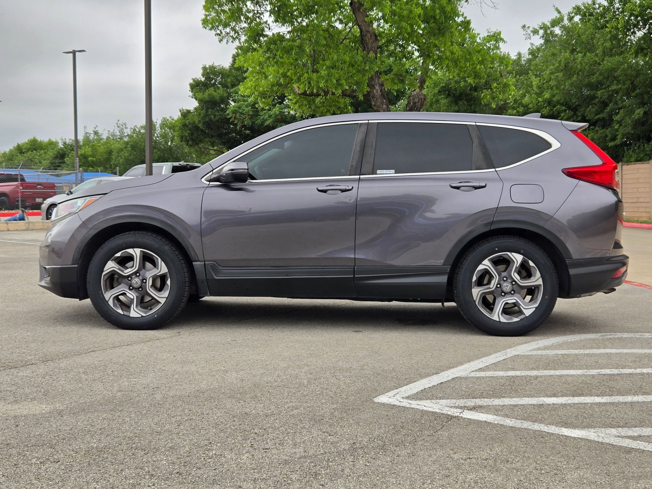 Used 2017 Honda CR-V EX image 6