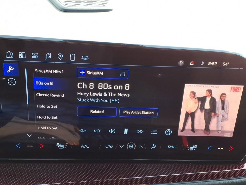 Used 2024 Chevrolet Traverse Z71 w/ Enhanced Driving Package image 17