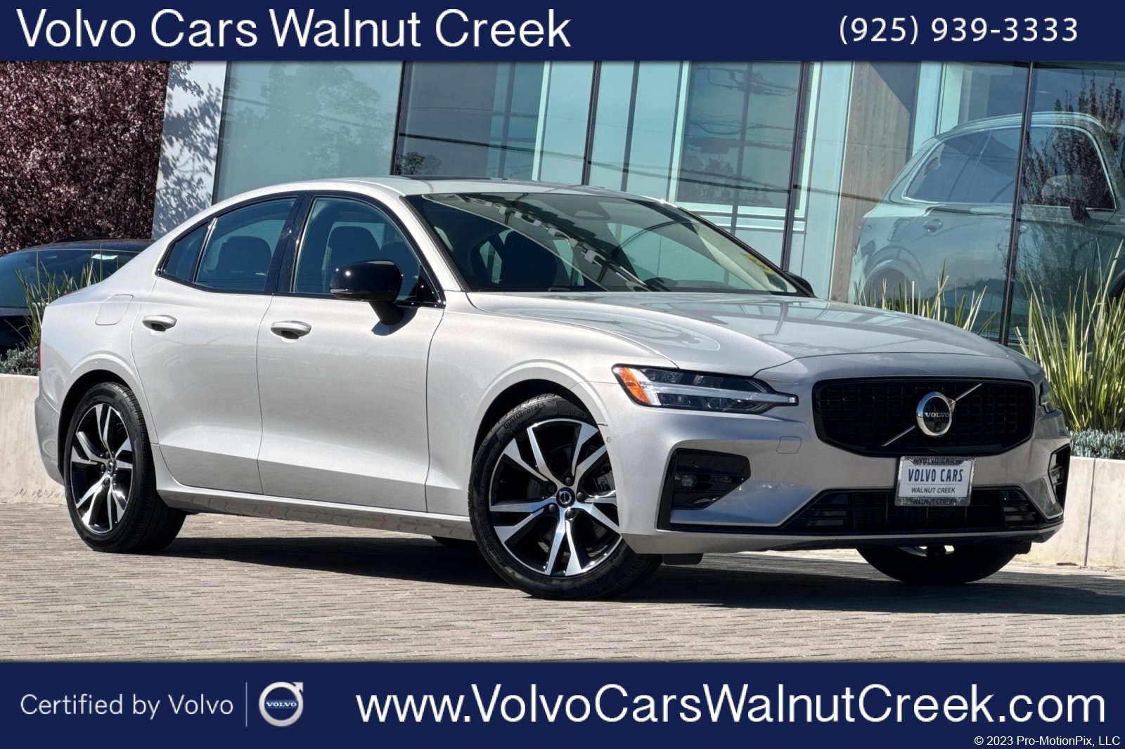 Certified 2024 Volvo S60 B5 Plus AWD/4WD image 1