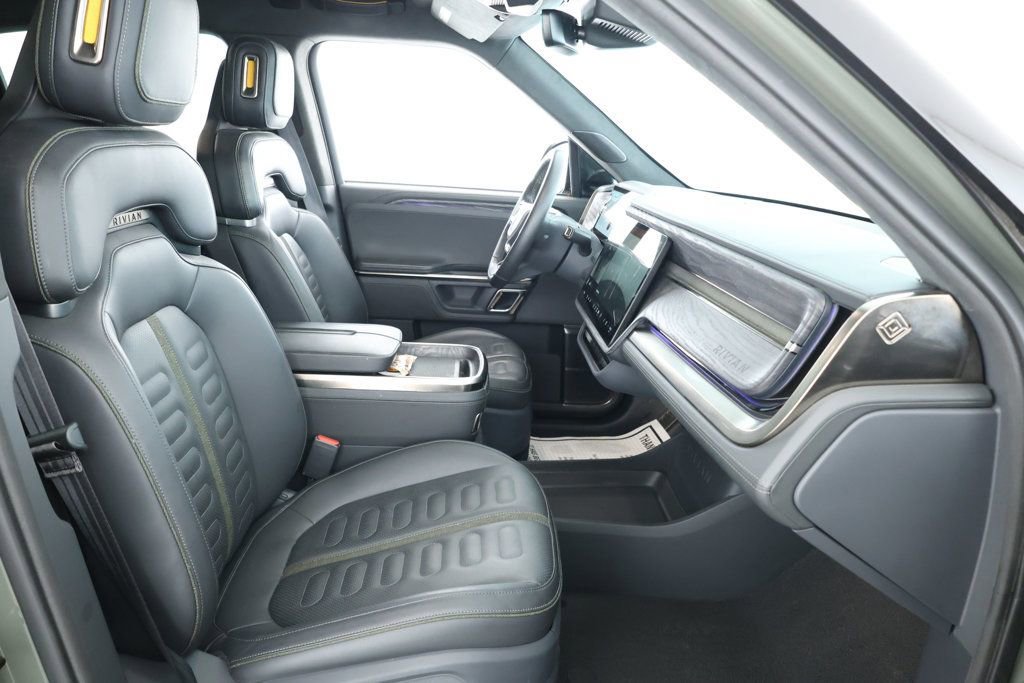 Used 2022 Rivian R1T Launch Edition image 23