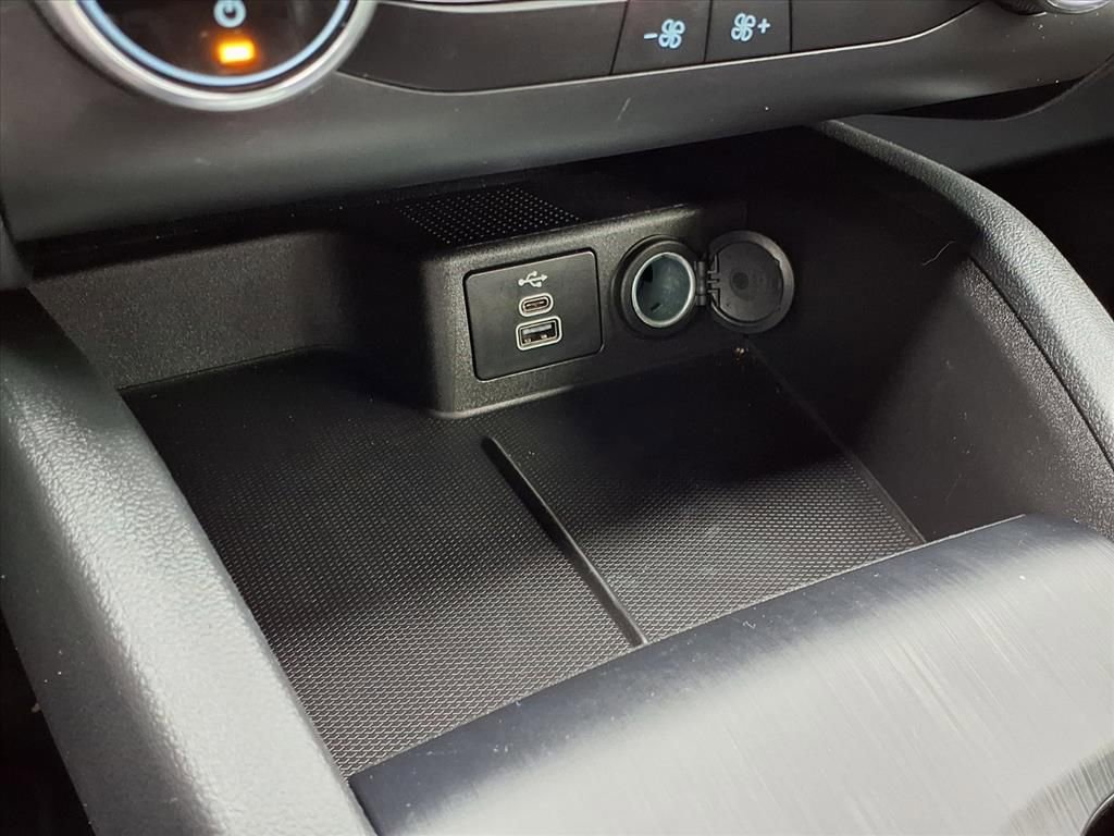 Used 2025 Ford Escape ST-Line FWD image 12