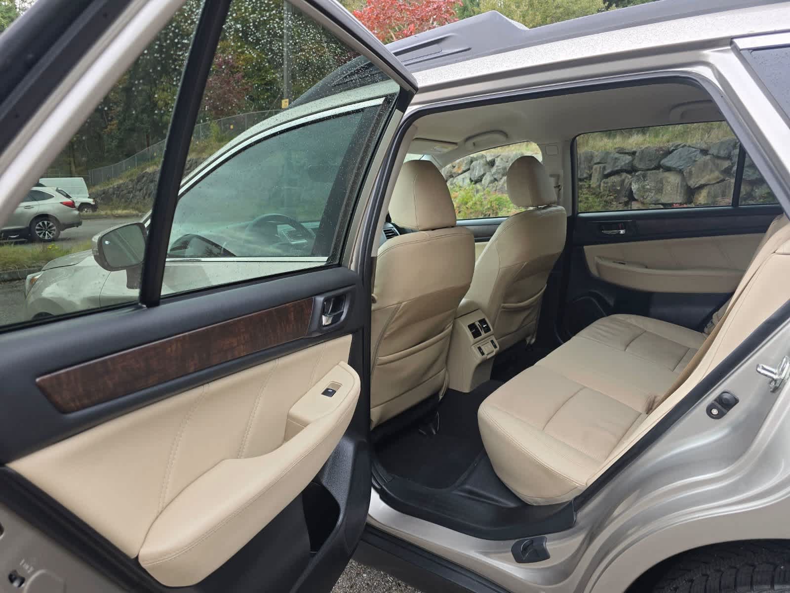 Used 2019 Subaru Outback 2.5i Limited AWD/4WD image 23