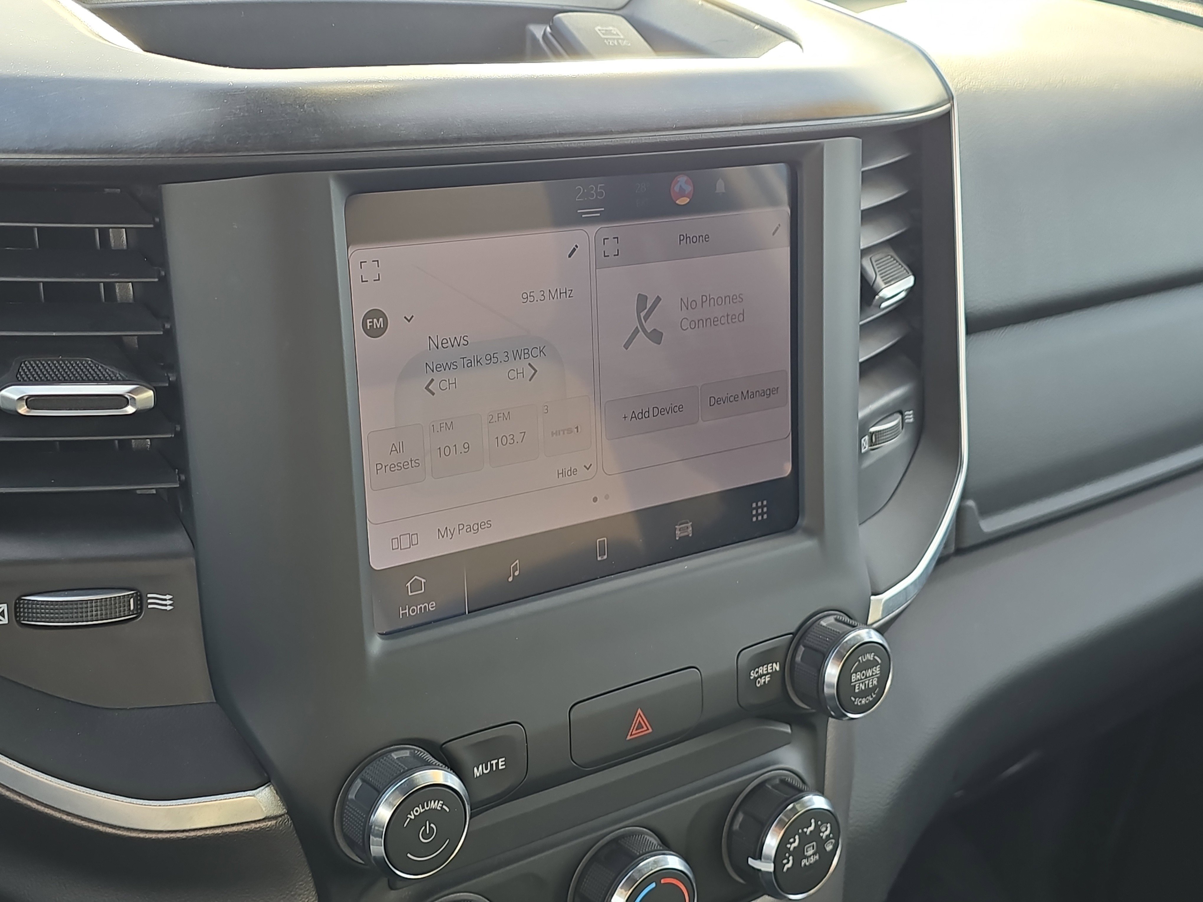 Used 2024 RAM 2500 Big Horn w/ Bed Utility Group image 18