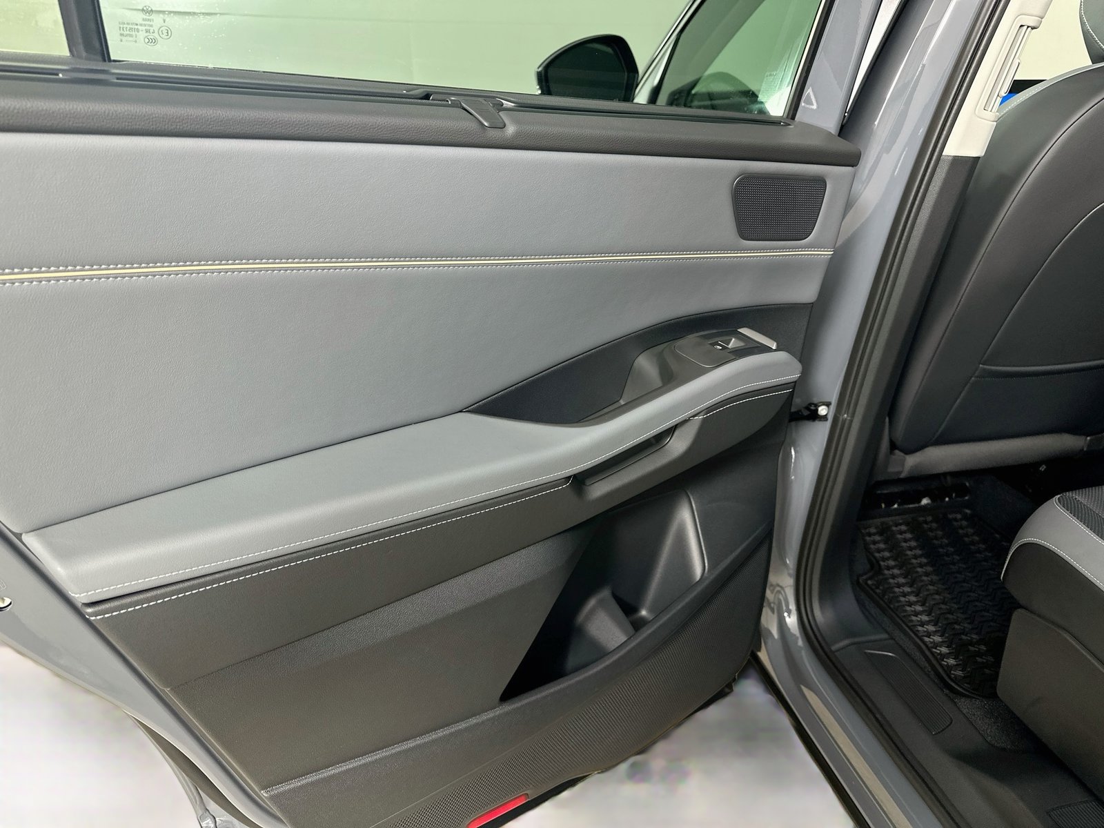 New 2027 Volkswagen Atlas SE AWD/4WD image 34