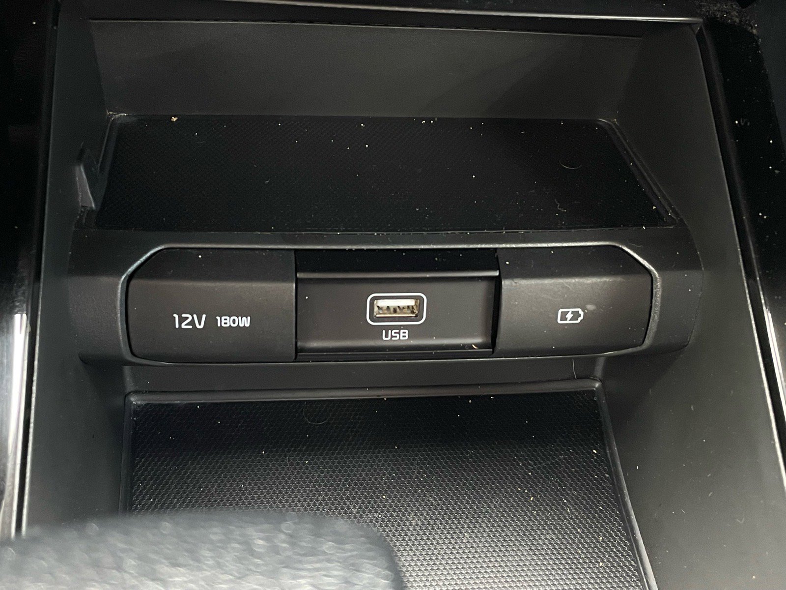 Used 2020 Kia Telluride LX FWD image 16
