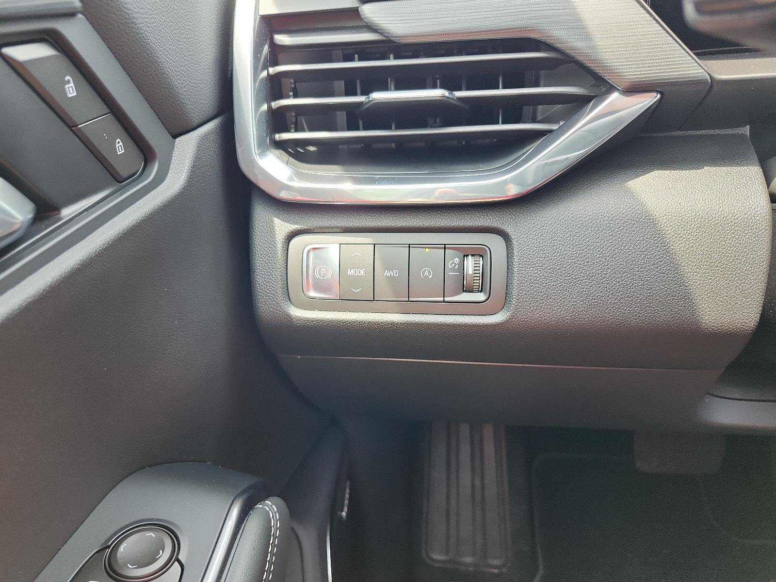New 2026 GMC Acadia Elevation w/ Elevation Premium Package AWD/4WD image 17