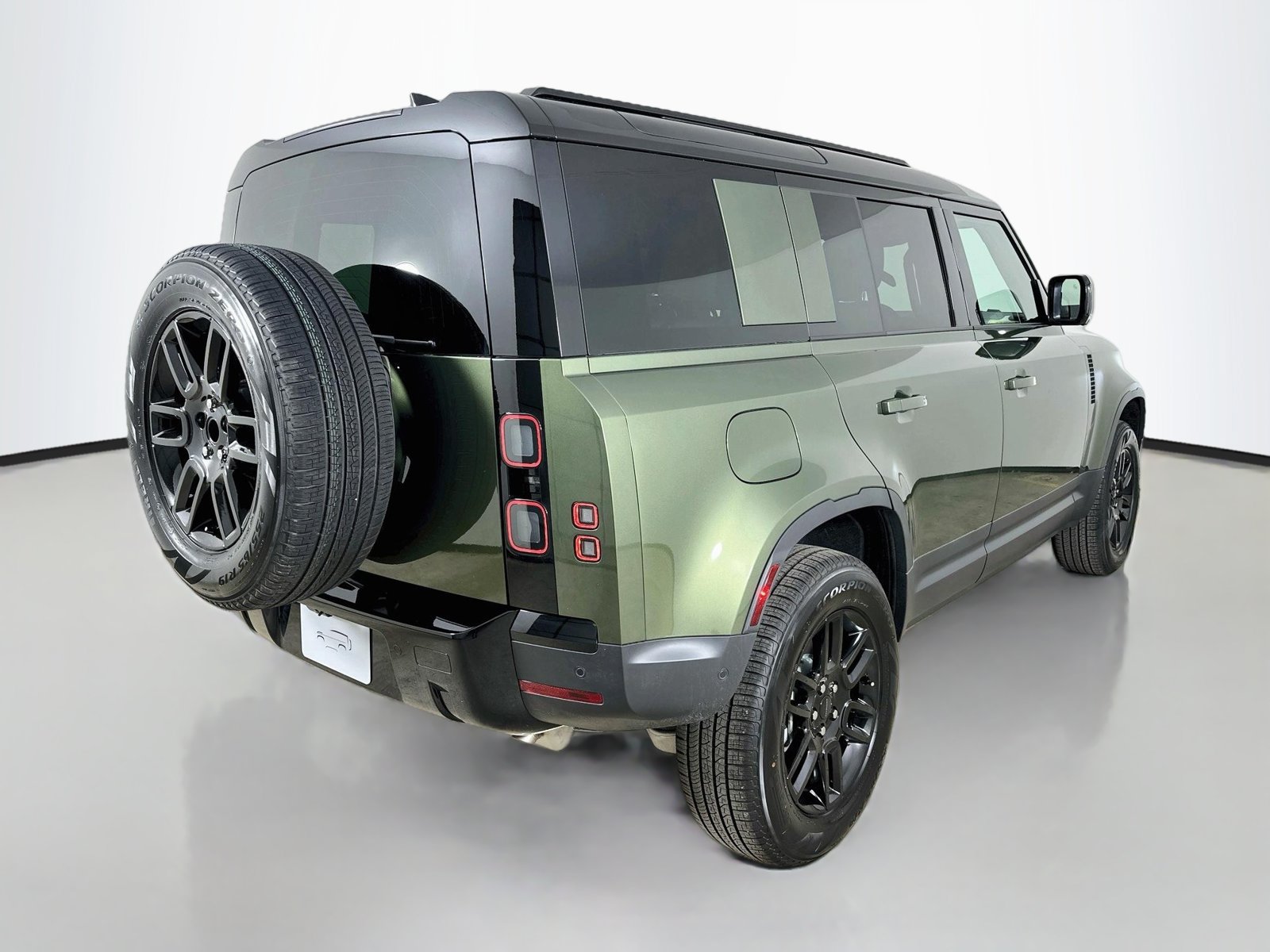 New 2026 Land Rover Defender 110 S AWD/4WD image 5