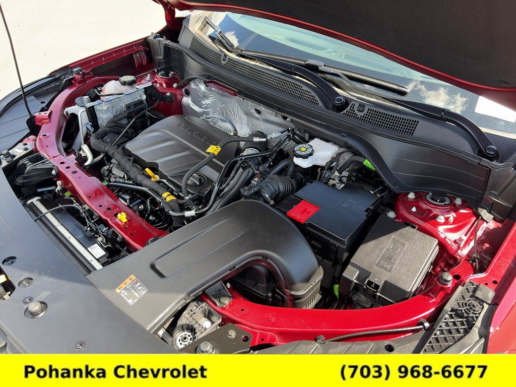 Used 2025 Chevrolet Trax LT FWD image 34