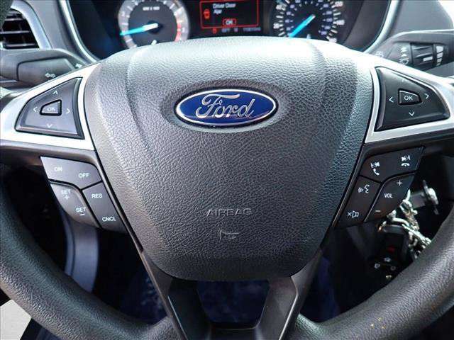 Used 2014 Ford Fusion SE FWD image 12