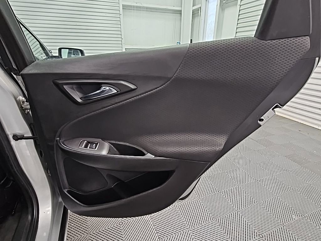 Used 2020 Chevrolet Malibu LT FWD image 33