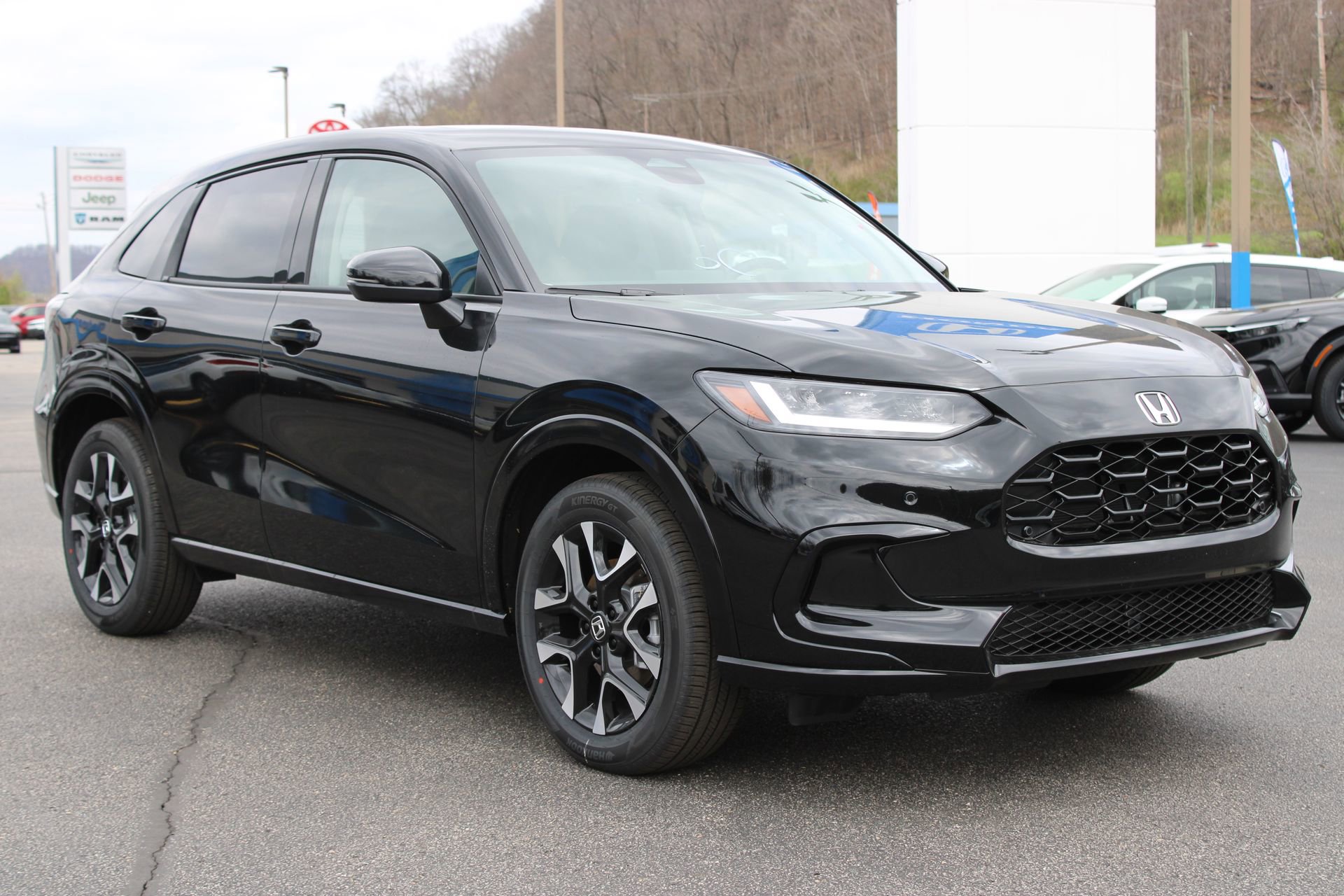 New 2026 Honda HR-V EX-L image 4