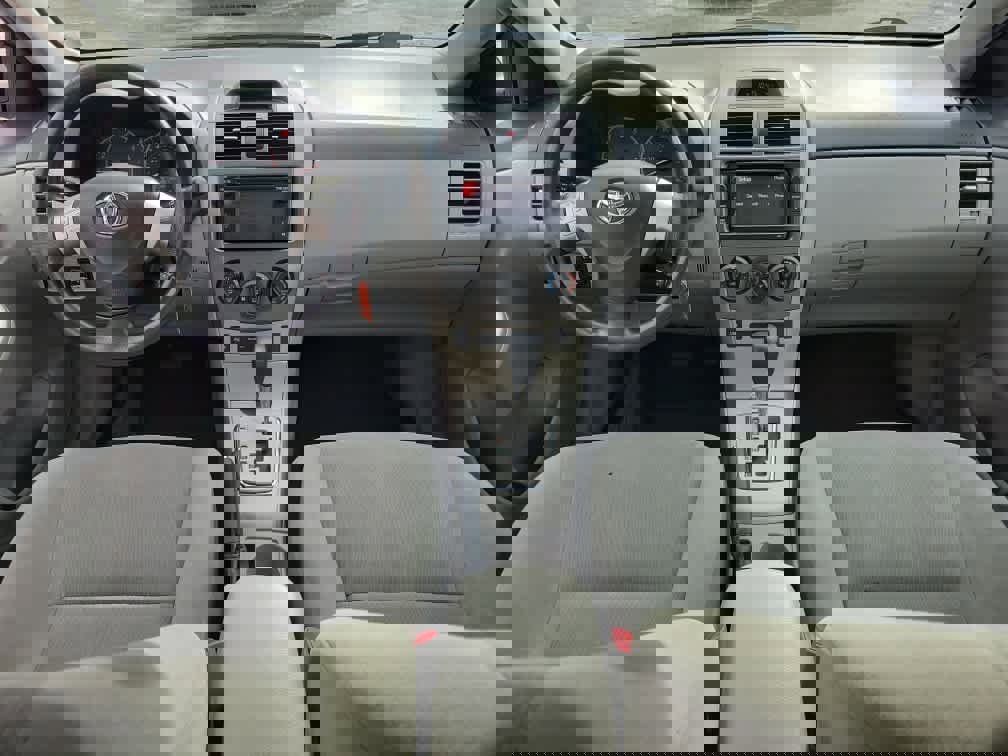 Used 2013 Toyota Corolla LE image 24