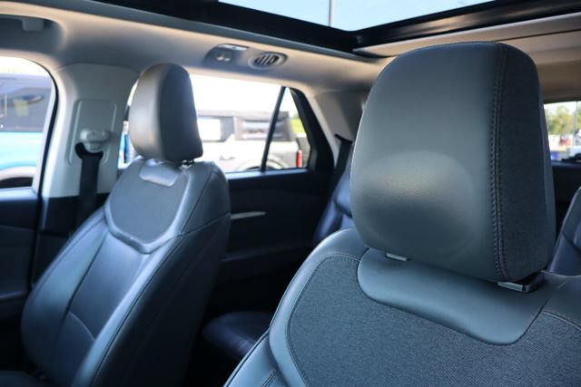 Certified 2025 Ford Explorer Active w/ Active Comfort Package AWD/4WD image 17