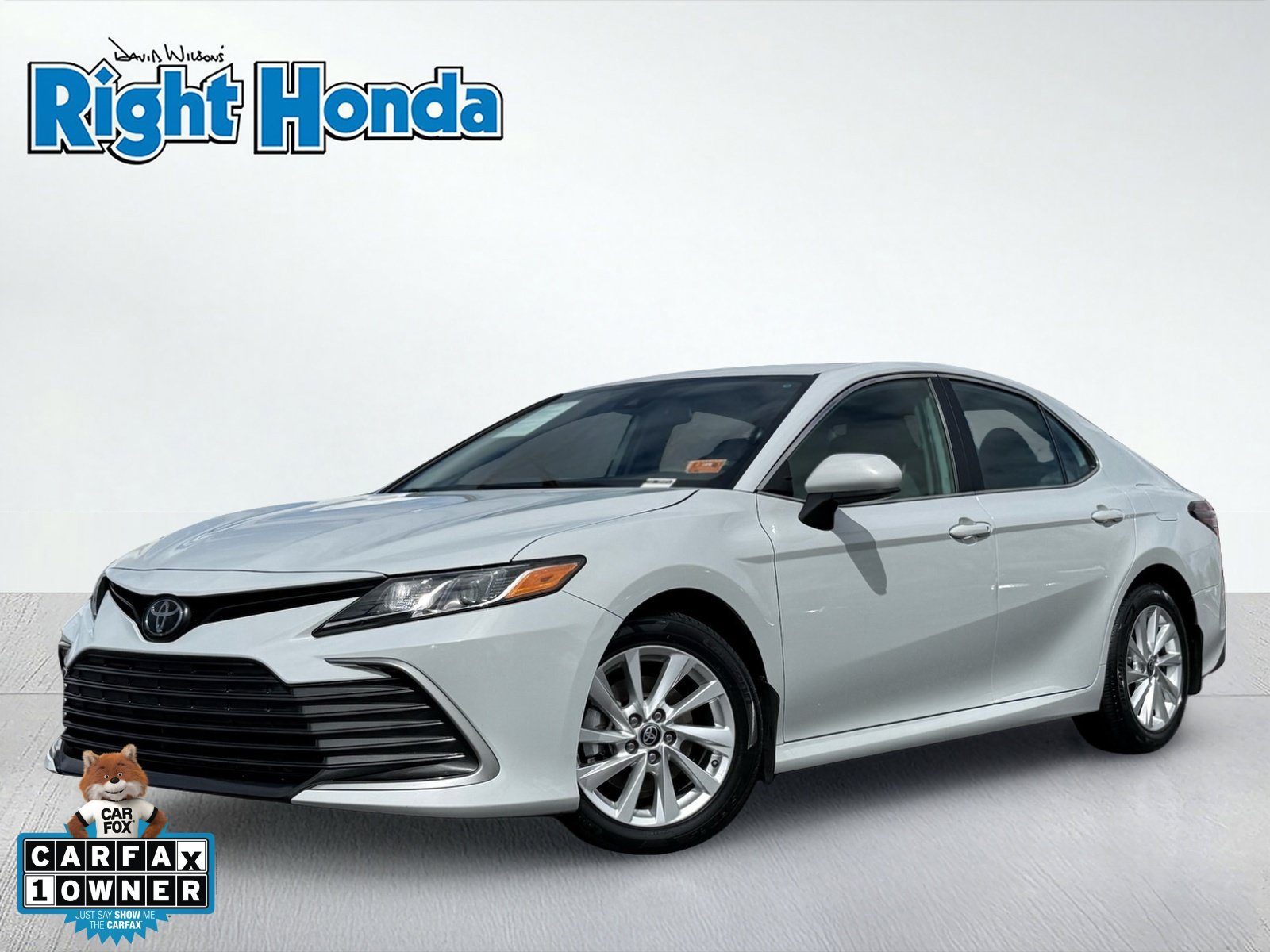 Used 2024 Toyota Camry LE FWD image 1