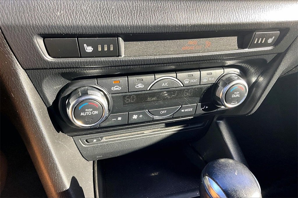 Used 2014 MAZDA MAZDA3 i Grand Touring image 24