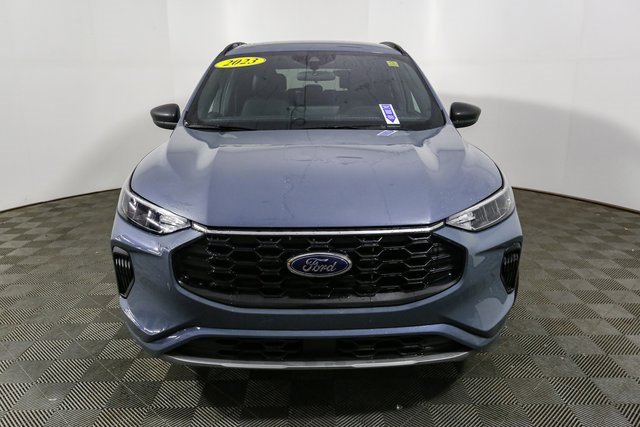 Used 2023 Ford Escape ST-Line w/ Tech Pack #1 image 4