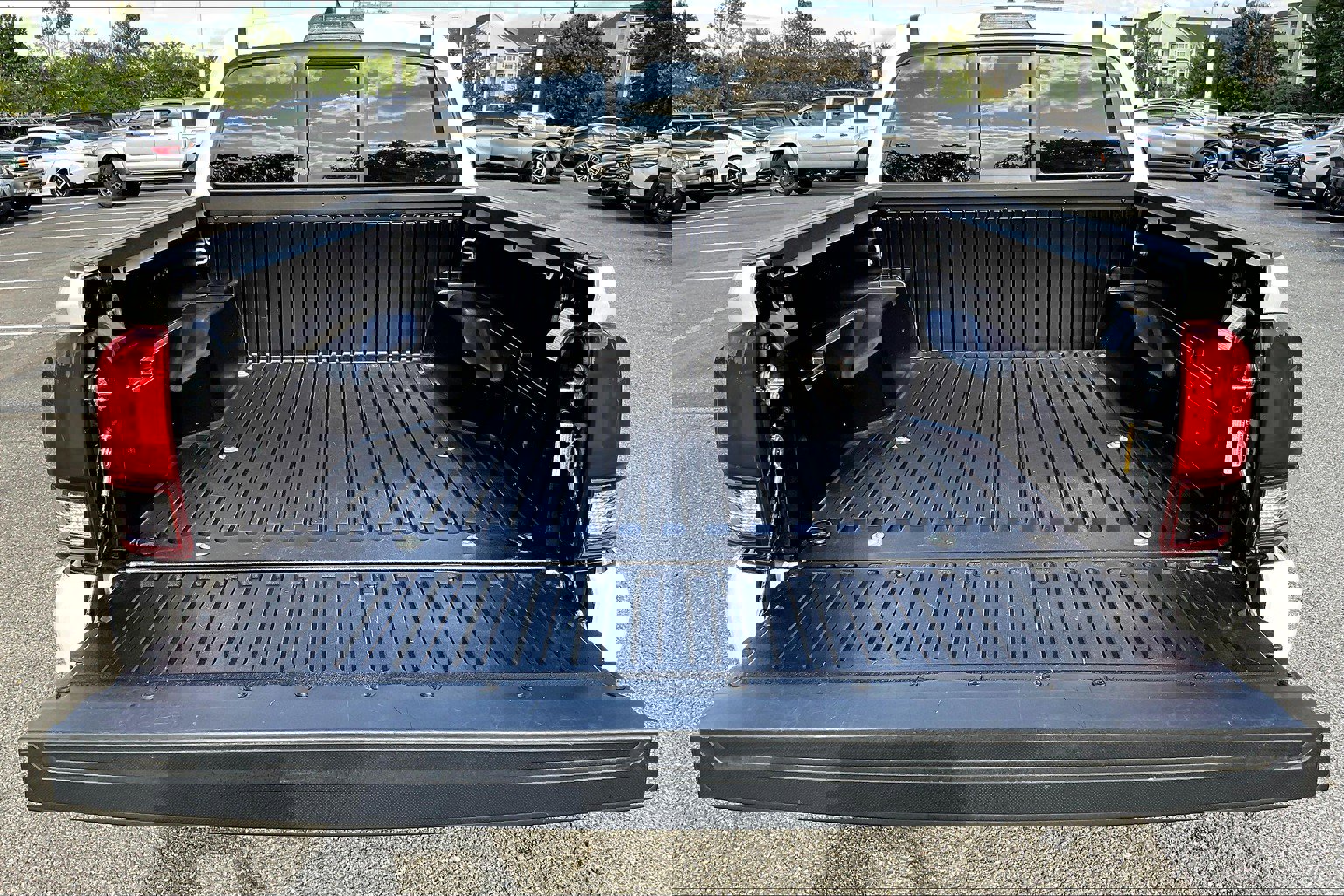 Used 2023 Toyota Tacoma SR w/ SR Convenience Package image 31