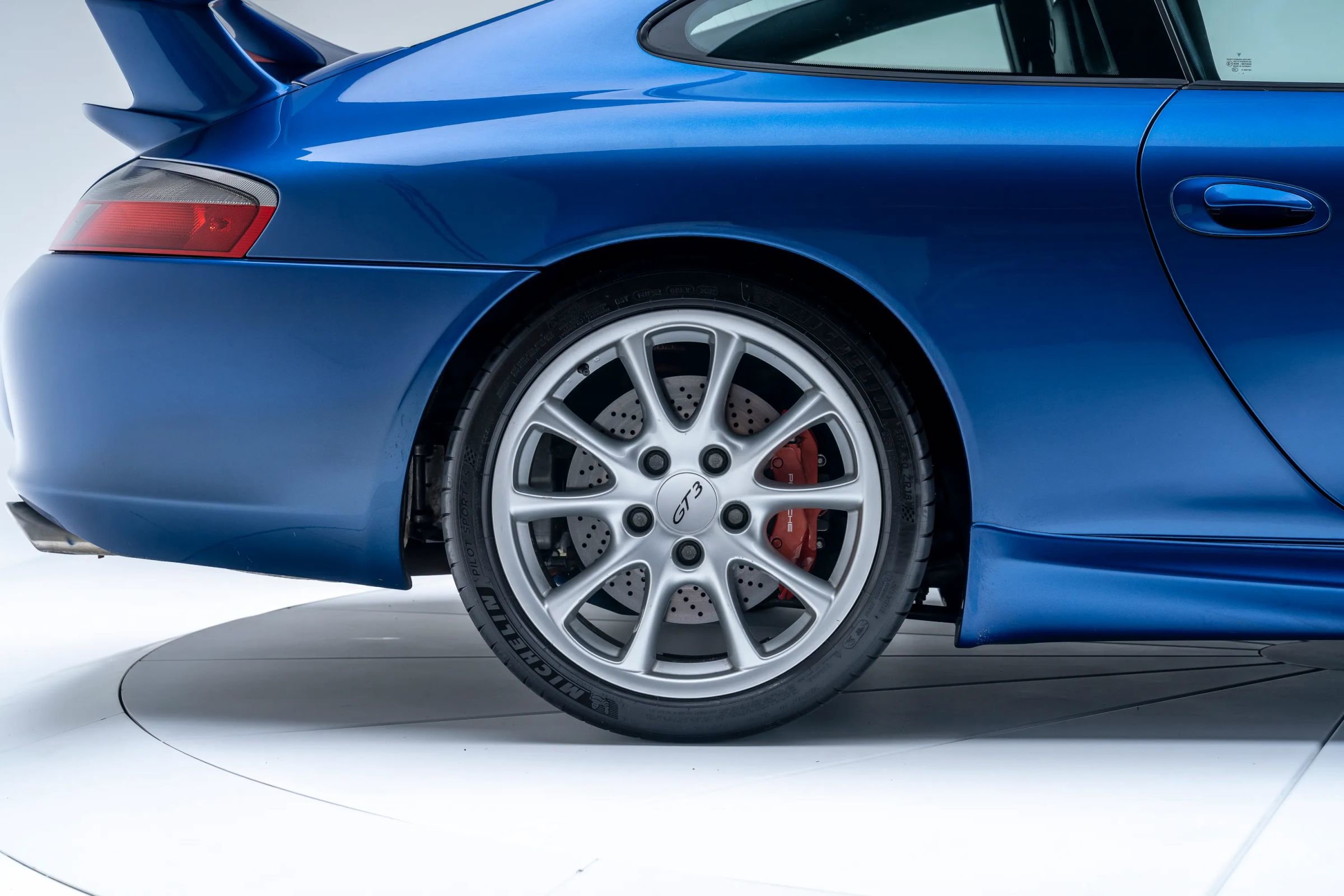 Used 2004 Porsche 911 GT3 image 40