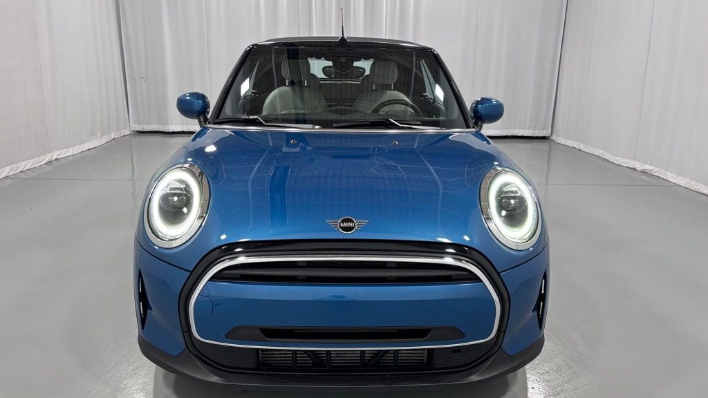 Used 2023 MINI Cooper Convertible w/ Signature Upholstery Package FWD image 3