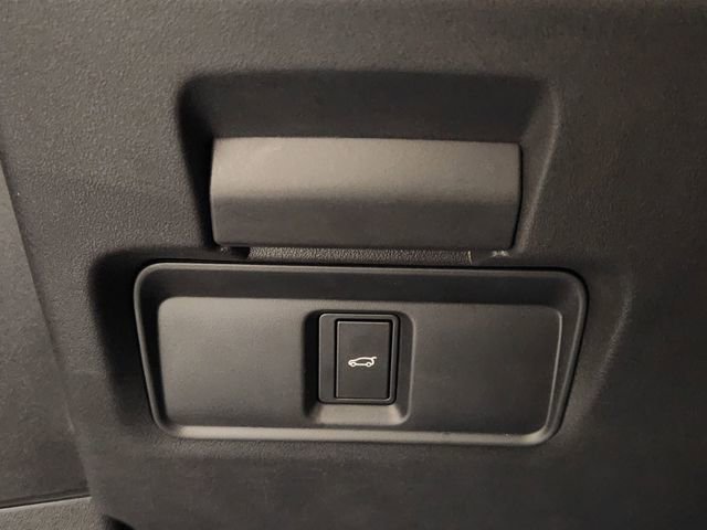 Used 2026 Land Rover Range Rover Evoque S image 20