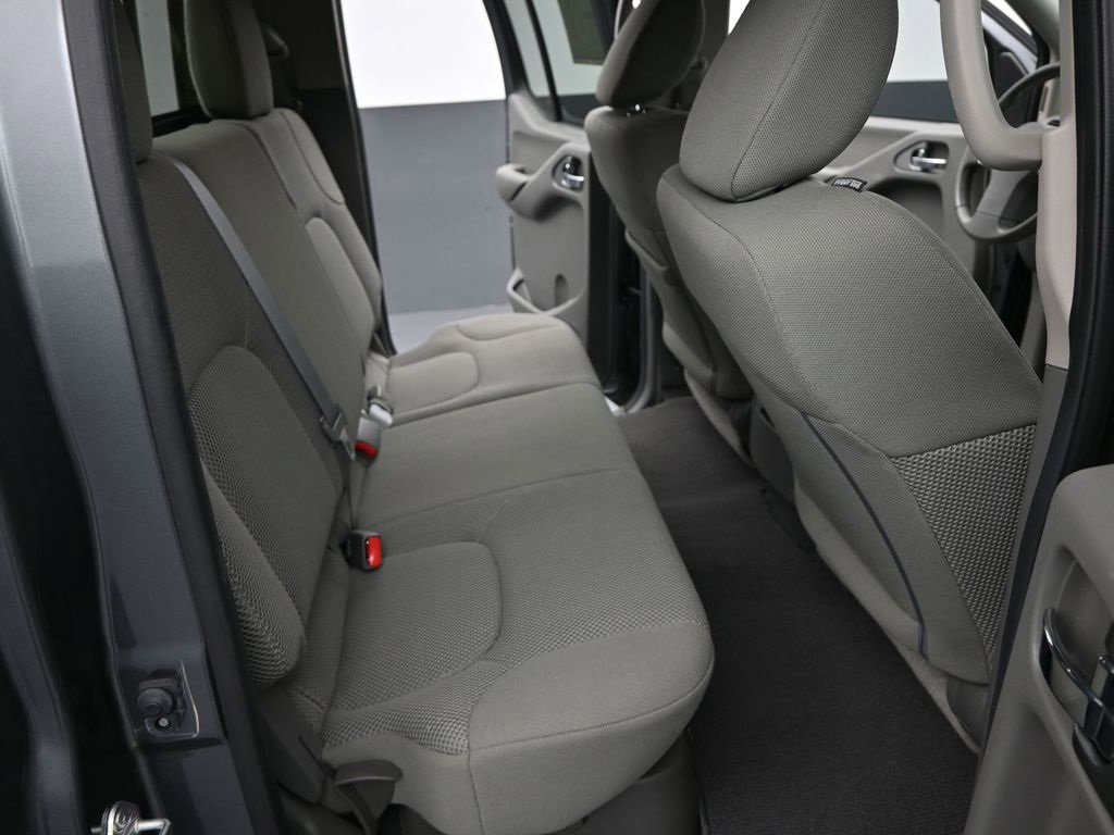 Used 2021 Nissan Frontier SV image 27