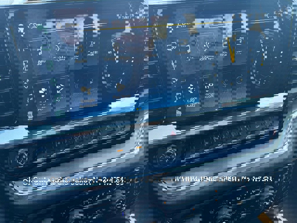 Used 2025 Chevrolet Silverado 2500 High Country w/ Midnight Edition image 85