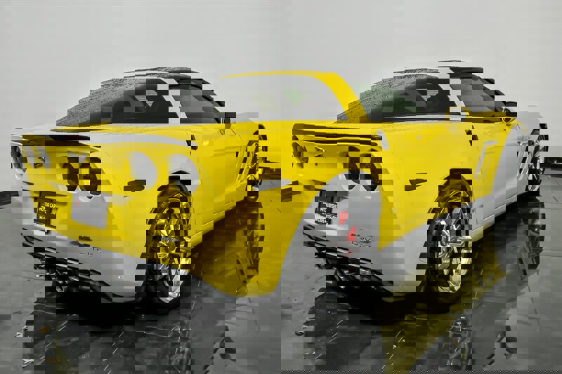 Used 2012 Chevrolet Corvette Grand Sport w/ 3LT Preferred Equipment Group image 10