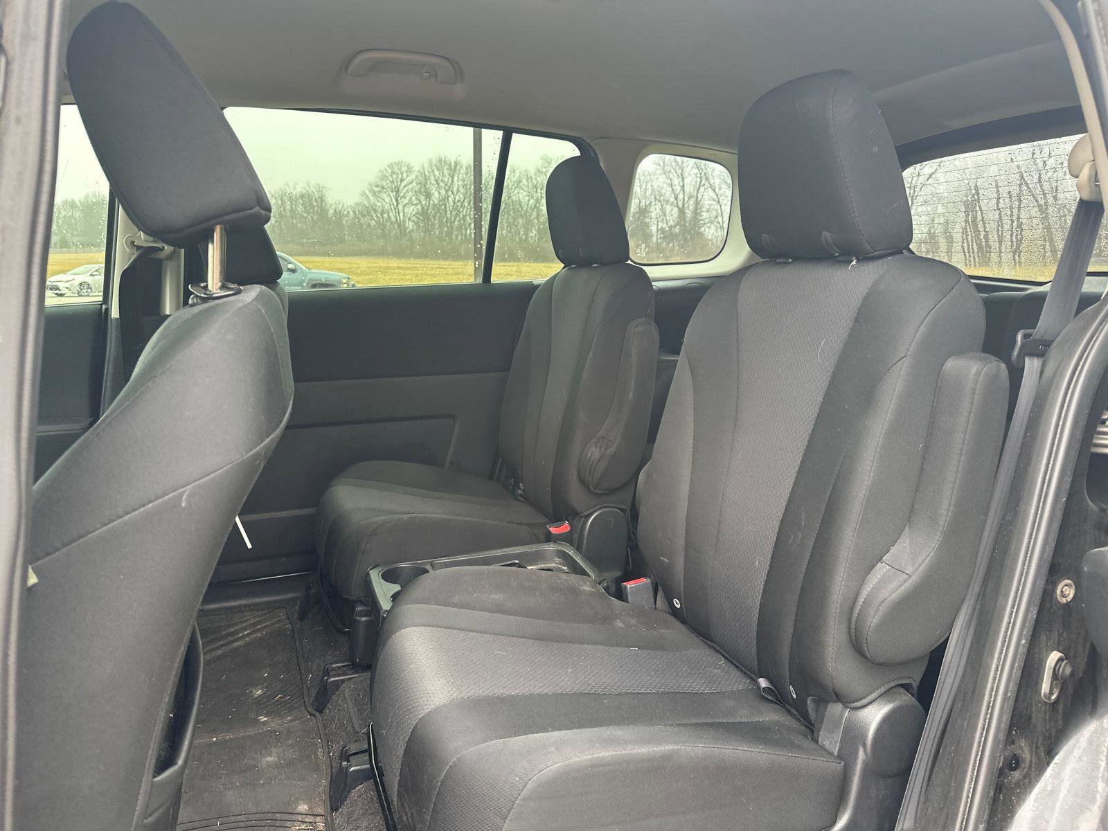 Used 2013 MAZDA MAZDA5 Sport image 7