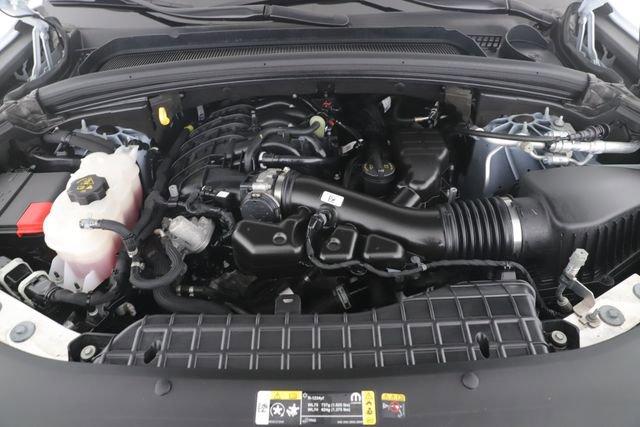 Used 2024 Jeep Grand Cherokee Laredo image 15