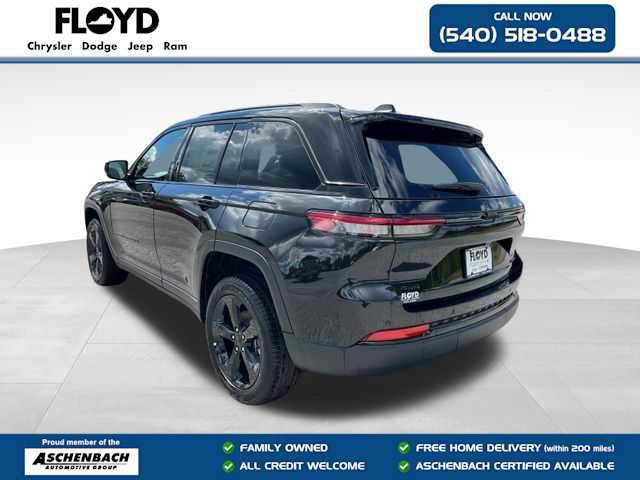 New 2025 Jeep Grand Cherokee Limited w/ Black Appearance Package image 5